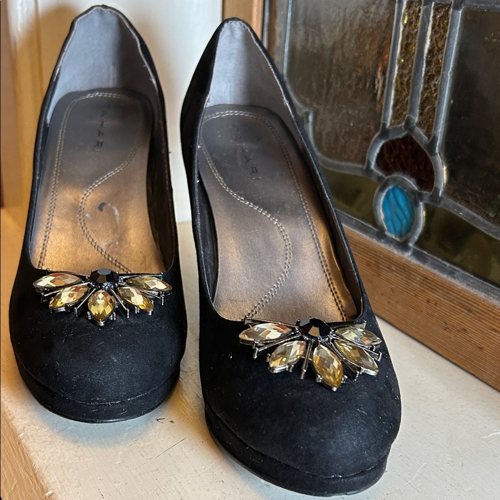 Tahari Elegant Black Heels with Gold Accents